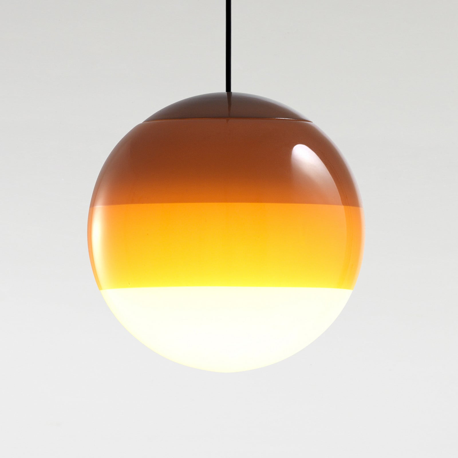 Dipping Light 30 riippuvalaisimet Amber - MARSET - Olohuone - Design - Lasi - Pallo