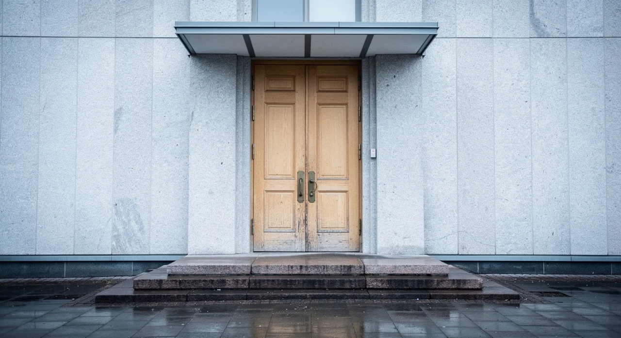 Verkkopalveluiden valvonta: mitä lisenssi käytännössä tarkoittaa käyttäjälle
